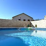 059 Villa *