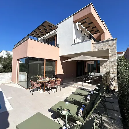 059 Villa Brodarica (Sibenik-Knin)