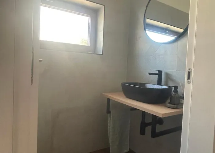 059 * Brodarica (Sibenik-Knin)